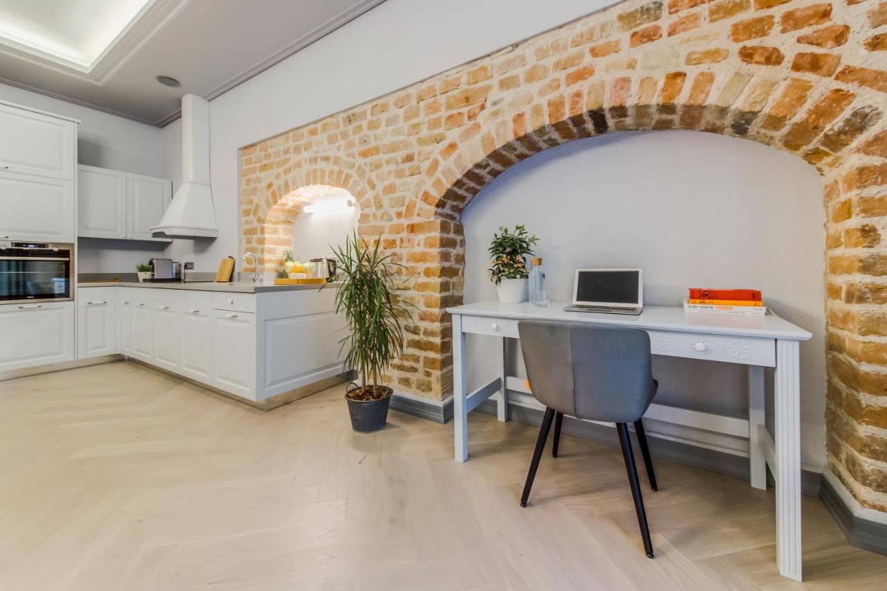 #Stayhere - Modern Luxury Apartments In The Heart Of Old Town Вильнюс Экстерьер фото